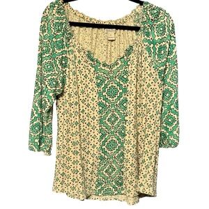Lucky Brand Bohemian Green and Tan Geometric Print 3/4 Sleeve Split V-Neck Top
